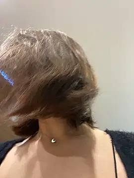 Snapshot of AliceLili chatting on 10/23/25, 08:57 AliceLili online show from 10/23/25, 08:57