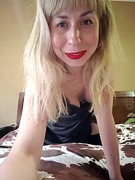 SelinaLovqx online show from 06/13/26, 07:50