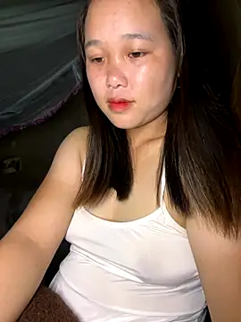 Snapshot of love_pusy09 chatting on 11/02/25, 05:32 love pusy09 online show from 11/02/25, 05:32