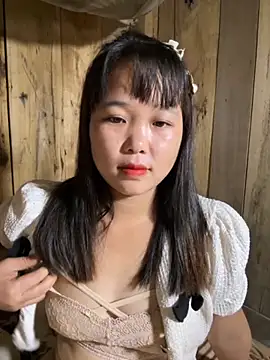 Snapshot of love_pusy09 chatting on 11/06/25, 12:28 love pusy09 online show from 11/06/25, 12:28