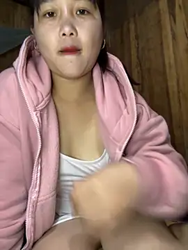 Snapshot of love_pusy09 chatting on 11/30/25, 01:20 love pusy09 online show from 11/30/25, 01:20