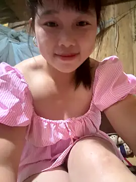 Snapshot of love_pusy09 chatting on 12/01/25, 01:43 love pusy09 online show from 12/01/25, 01:43