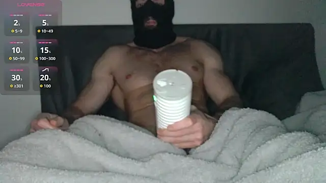 Masked Bull38 Uk online show from 12/02/25, 01:33