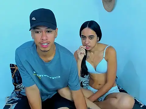 karoll and erik online show from 10/22/25, 01:44