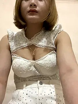 Emma sexy98 online show from 10/31/25, 11:33