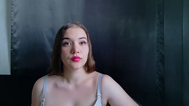 Snapshot of Biancka_ chatting on 06/10/26, 05:28 Biancka online show from 06/10/26, 05:28
