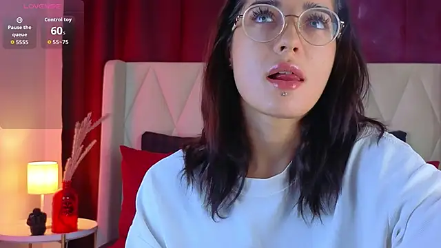 EricaKors online show from 11/08/25, 08:25