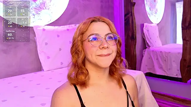 sussiestrawberry online show from 11/11/25, 10:15