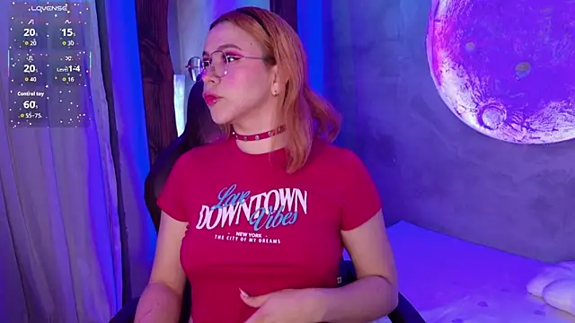 sussiestrawberry online show from 11/20/25, 10:04