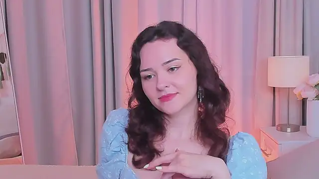 Camilla Rowen online show from 07/04/26, 08:37