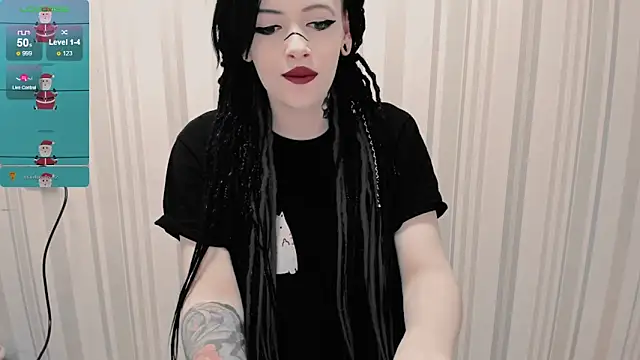 Snapshot of AlternativePolly chatting on 10/23/25, 06:02 AlternativePolly online show from 10/23/25, 06:02