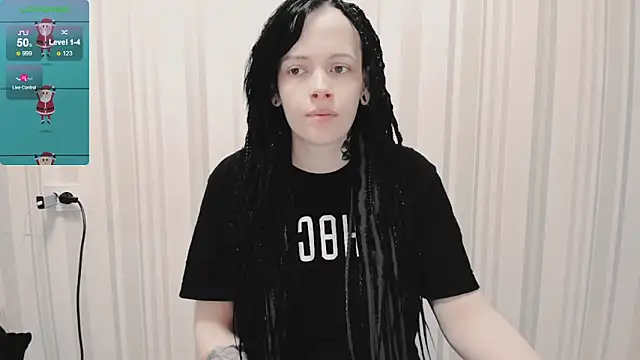 Snapshot of AlternativePolly chatting on 10/24/25, 10:44 AlternativePolly online show from 10/24/25, 10:44