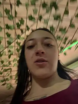 Lia  white online show from 11/30/25, 09:30