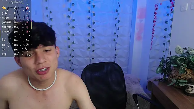 Cassie and Jonah online show from 10/24/25, 06:04
