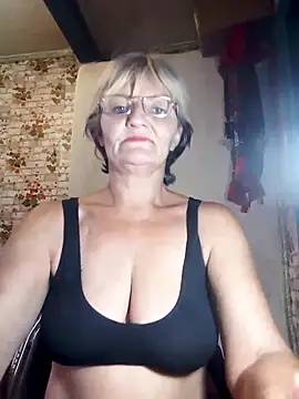 Snapshot of NikaGold454 chatting on 11/07/25, 12:27 NikaGold454 online show from 11/07/25, 12:27