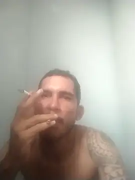 Snapshot of BruninhoRecife chatting on 10/27/25, 06:01 BruninhoRecife online show from 10/27/25, 06:01