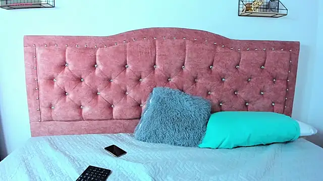 Mia rous69 online show from 10/29/25, 05:10