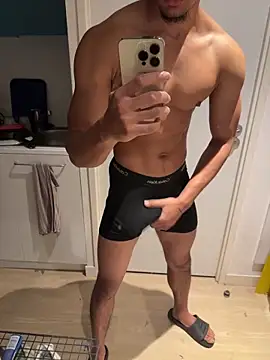 bigDickParis92 online show from 10/25/25, 05:51