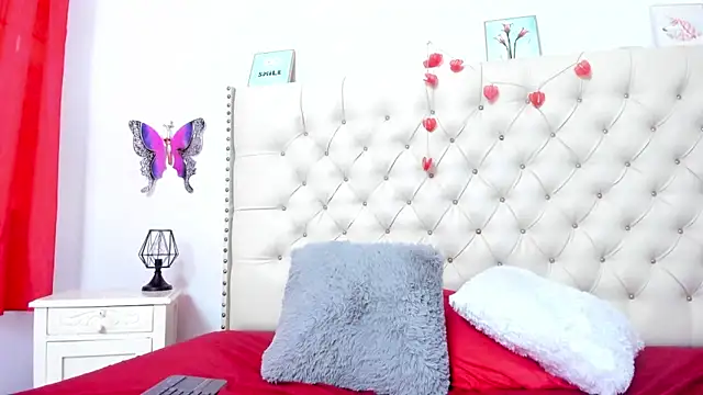 Snapshot of celena_wonder chatting on 11/20/25, 07:24 celena wonder online show from 11/20/25, 07:24