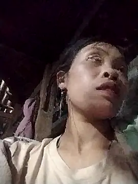 Snapshot of dinnavi chatting on 11/04/25, 01:16 dinnavi online show from 11/04/25, 01:16