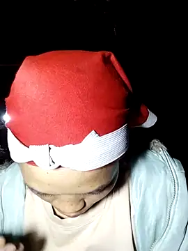 Snapshot of dinnavi chatting on 11/20/25, 01:22 dinnavi online show from 11/20/25, 01:22