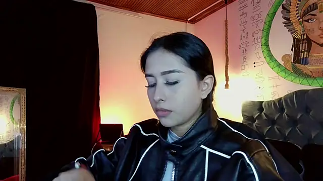 Snapshot of melissa__dolce chatting on 12/17/25, 08:37 melissa dolce online show from 12/17/25, 08:37