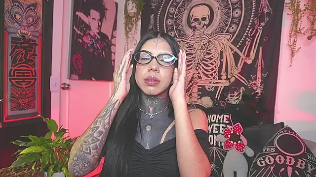 Dalia Vorhees online show from 06/02/26, 01:51