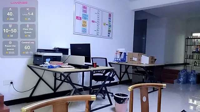 Ella-61 online show from 11/04/25, 12:21