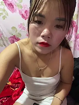 Snapshot of nachi-baby chatting on 12/03/25, 08:18 nachi-baby online show from 12/03/25, 08:18