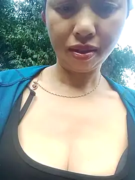 TRIEUTRIEU20 online show from 05/25/26, 10:43