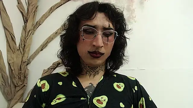 Sakura  Love  online show from 10/28/25, 06:21