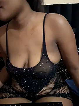 Nicole bash online show from 10/31/25, 06:47