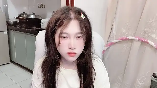 Snapshot of anna-888- chatting on 12/16/25, 10:04 anna-888- online show from 12/16/25, 10:04