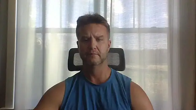 Snapshot of 45andfit1 chatting on 10/24/25, 04:03 45andfit1 online show from 10/24/25, 04:03