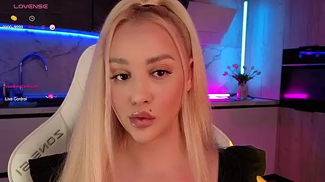  NevaDa  online show from 10/24/25, 07:38