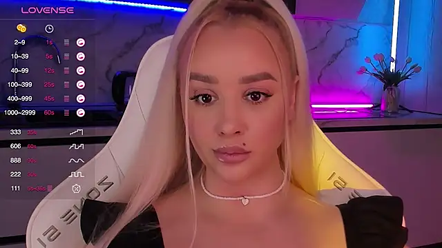  NevaDa  online show from 10/26/25, 07:47