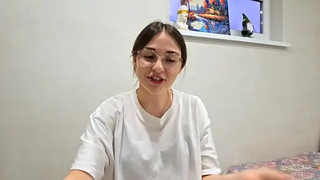 Snapshot of Brevelli_Hope chatting on 10/25/25, 02:13 Brevelli Hope online show from 10/25/25, 02:13