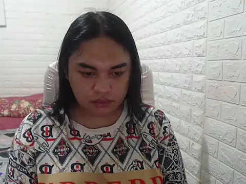 Snapshot of EmpressArci chatting on 10/21/25, 12:28 EmpressArci online show from 10/21/25, 12:28