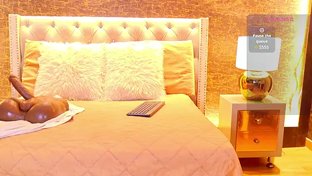 loana vegas online show from 05/22/26, 04:01