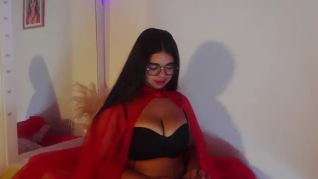 Snapshot of Zafiro_Evans chatting on 11/29/25, 03:48 Zafiro Evans online show from 11/29/25, 03:48