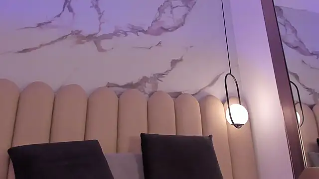 Vittoria  rossi online show from 12/19/25, 01:29