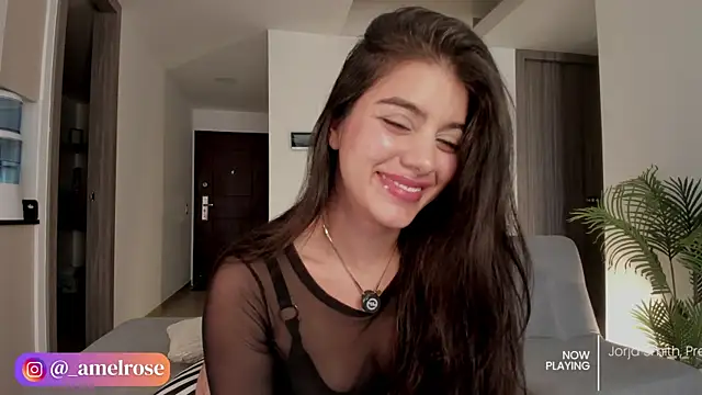 Snapshot of Amel_Rose chatting on 12/01/25, 05:18 Amel Rose online show from 12/01/25, 05:18