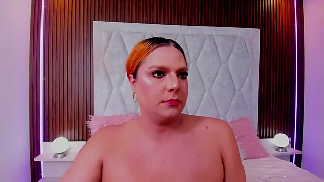 IrinaaVega online show from 12/04/25, 01:20