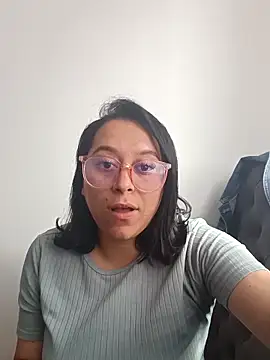 Caroline-17 online show from 11/23/25, 07:02