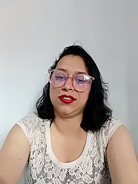 Caroline-17 online show from 11/27/25, 06:10