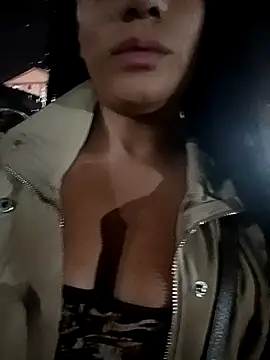 Snapshot of ScarlettParker chatting on 12/03/25, 11:47 ScarlettParker online show from 12/03/25, 11:47