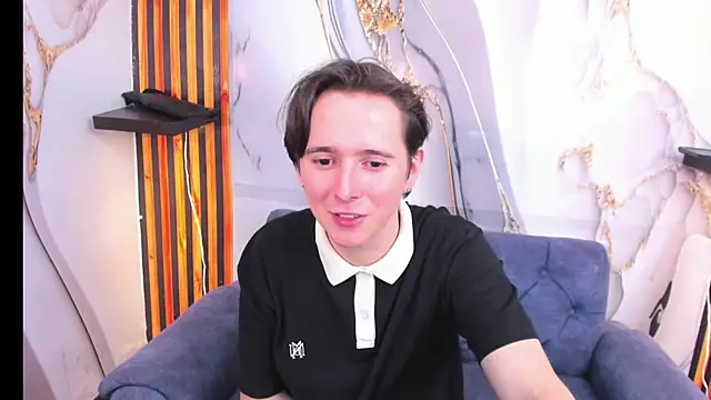 Aaron LatinMen online show from 10/26/25, 06:36