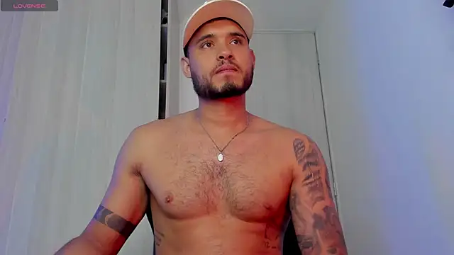 AUSTINN TORRES online show from 07/28/26, 01:12