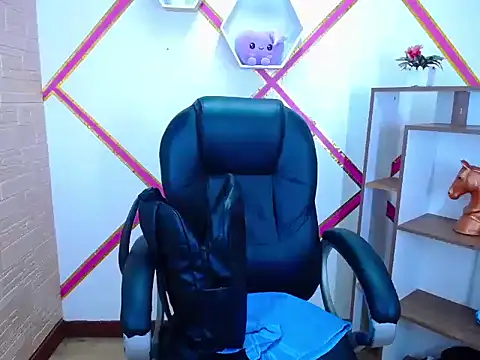 Keith Amara online show from 10/24/25, 06:04