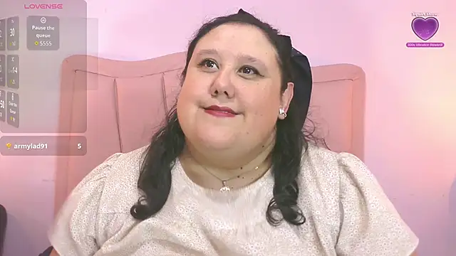 Snapshot of marianabbw30 chatting on 11/11/25, 06:35 marianabbw30 online show from 11/11/25, 06:35